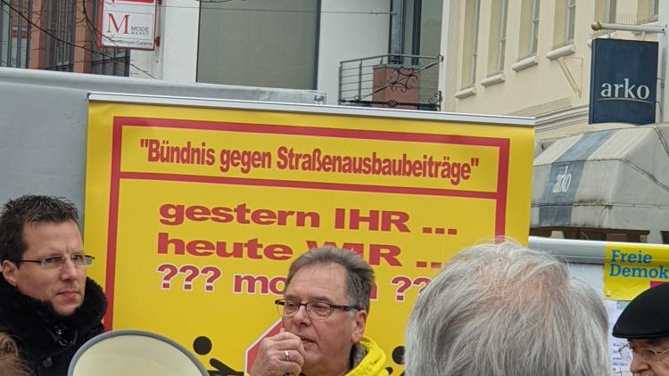 Demo gegen STRABS